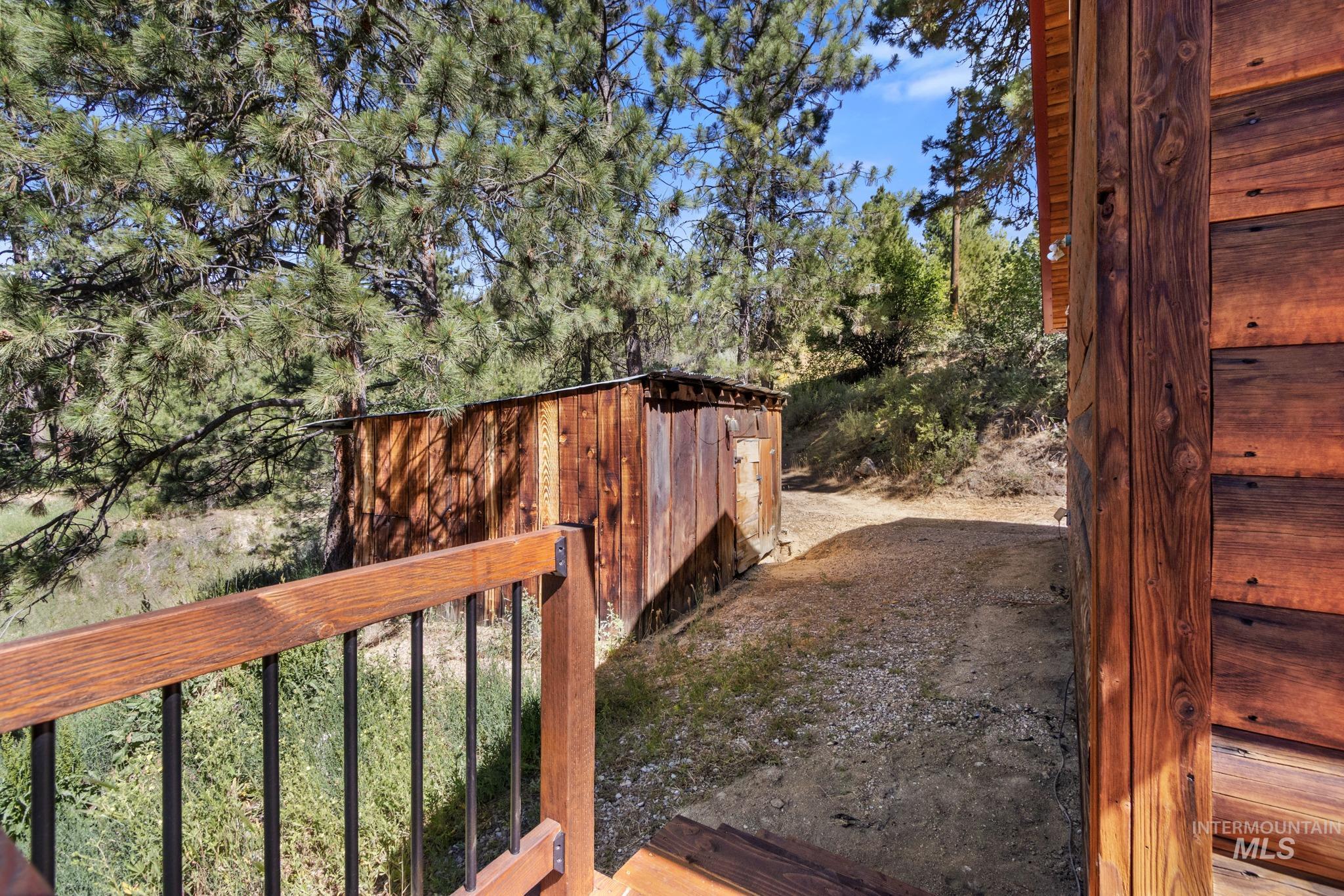 24 Deadmans Gulch Property Photo 32