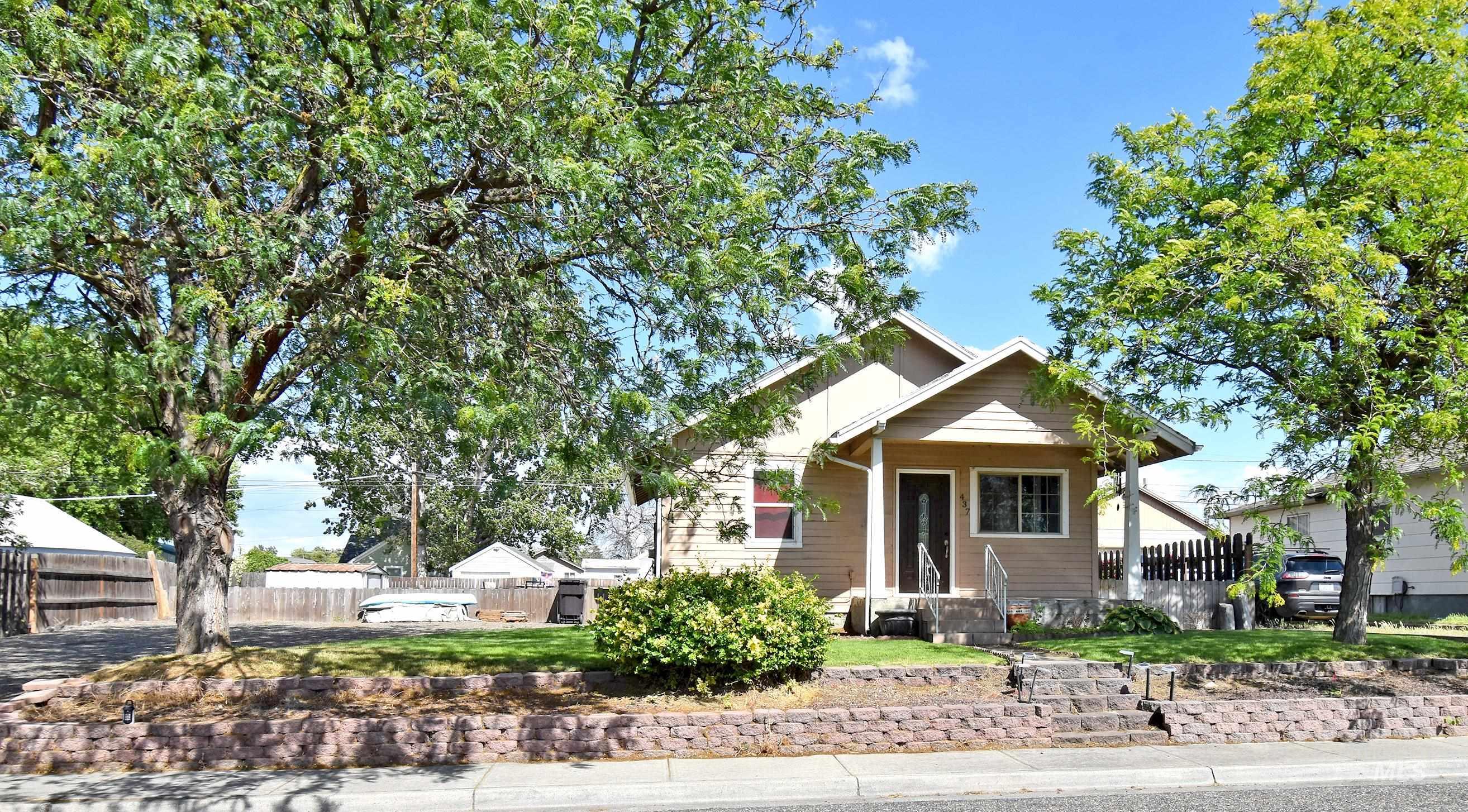 437 12th Street Property Photo 17