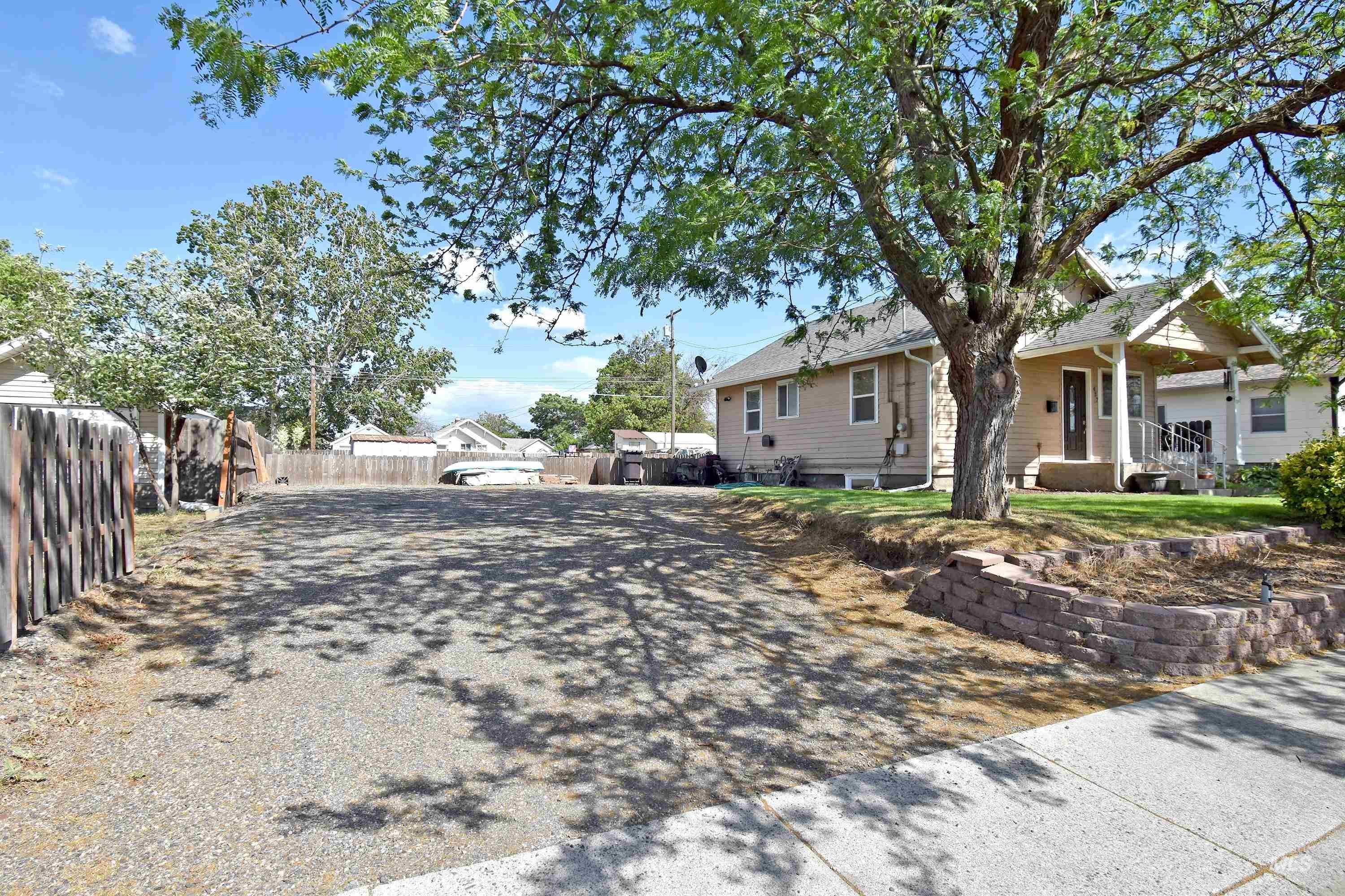 437 12th Street Property Photo 20
