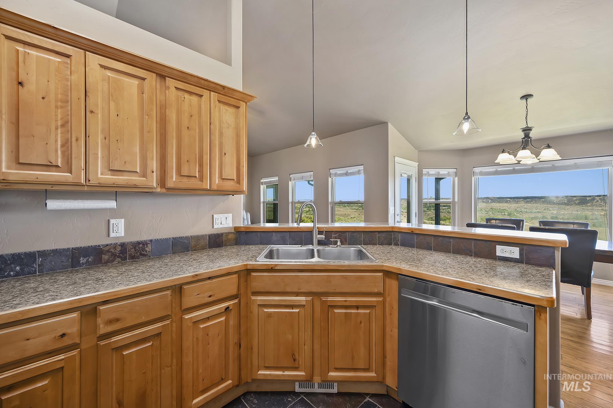 4531 N 1250 E Property Photo 10