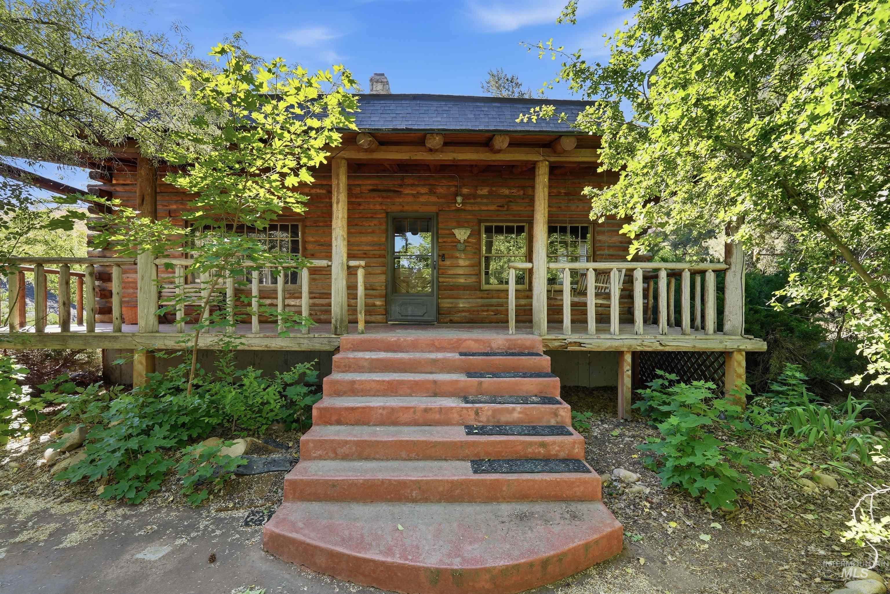13070 N Horseshoe Bend Rd Property Photo 1