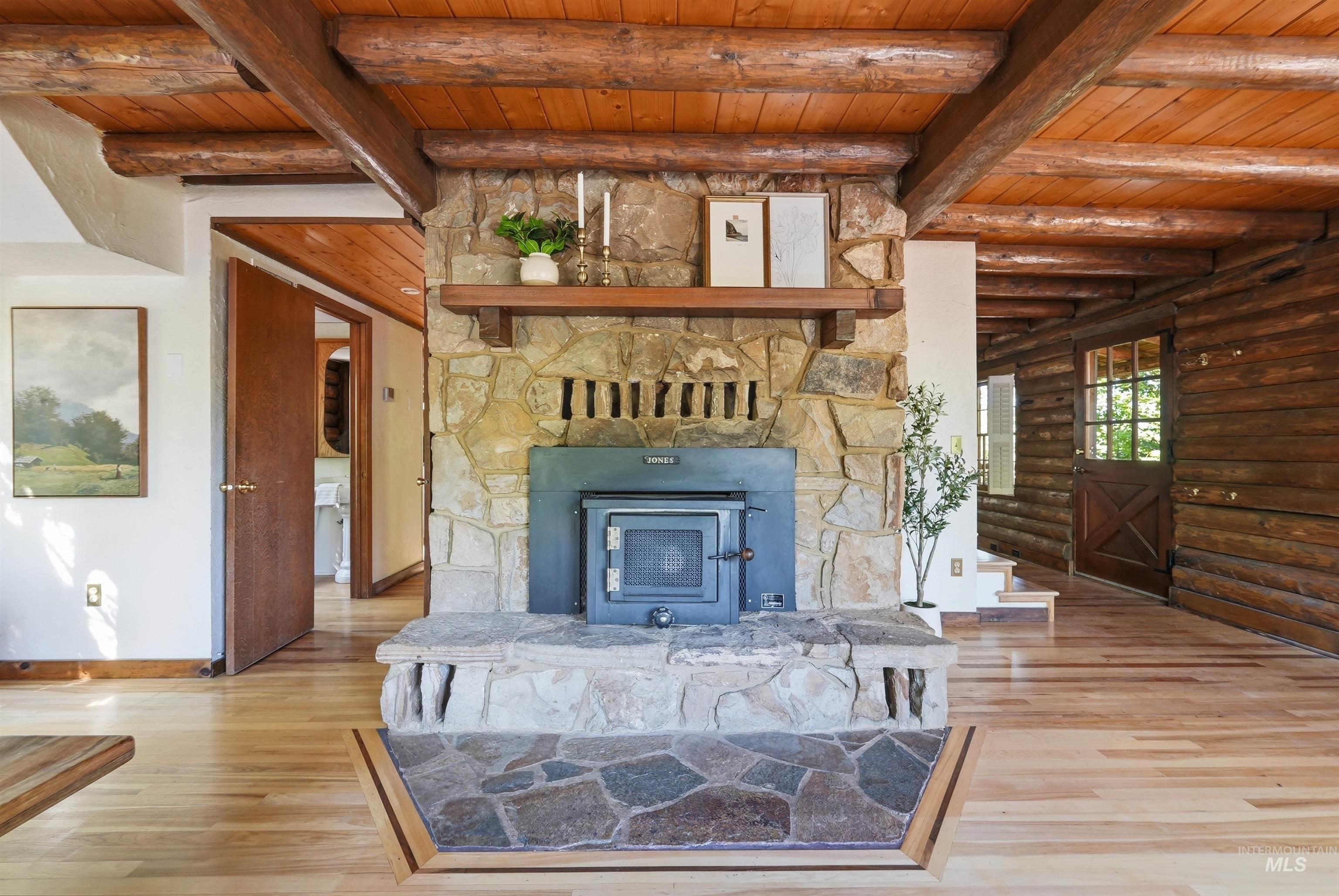 13070 N Horseshoe Bend Rd Property Photo 2
