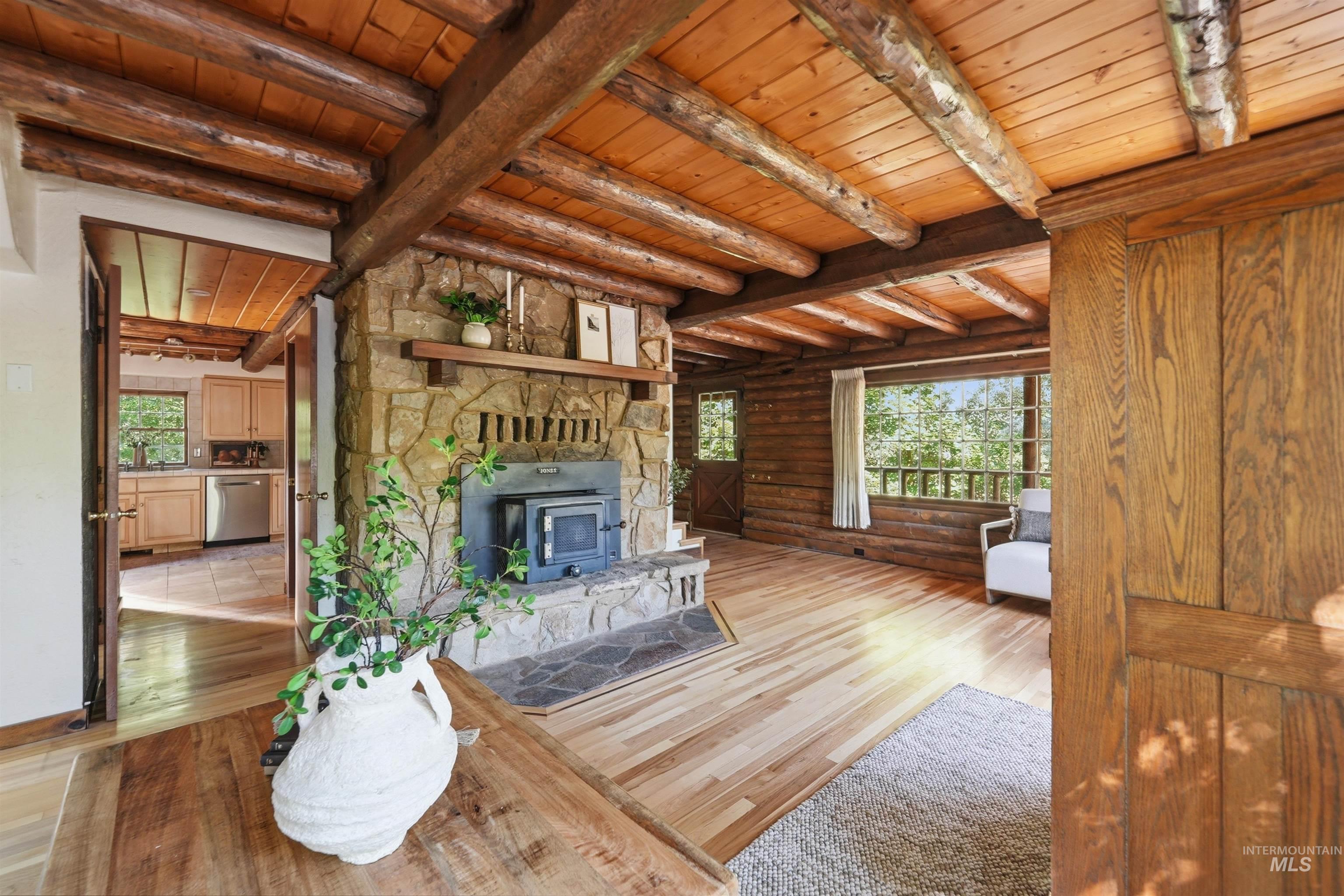 13070 N Horseshoe Bend Rd Property Photo 8