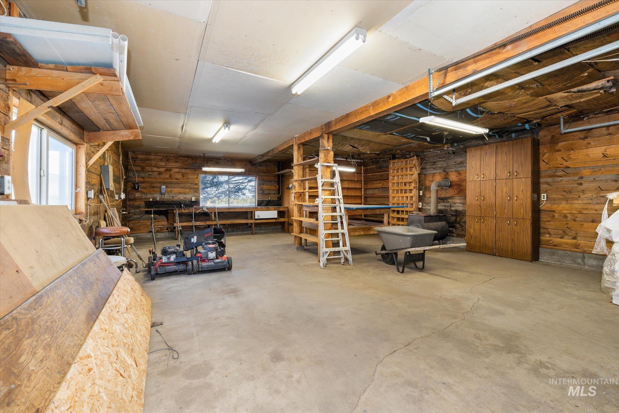 13029 Delayne Rd Property Photo 31