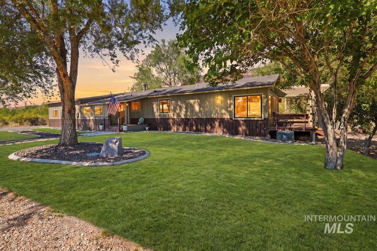 11086 State Highway 78 Property Photo 2