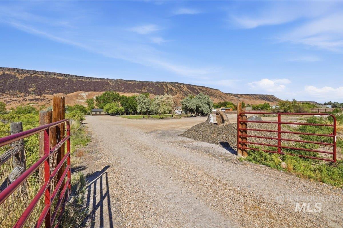 11086 State Highway 78 Property Photo 25