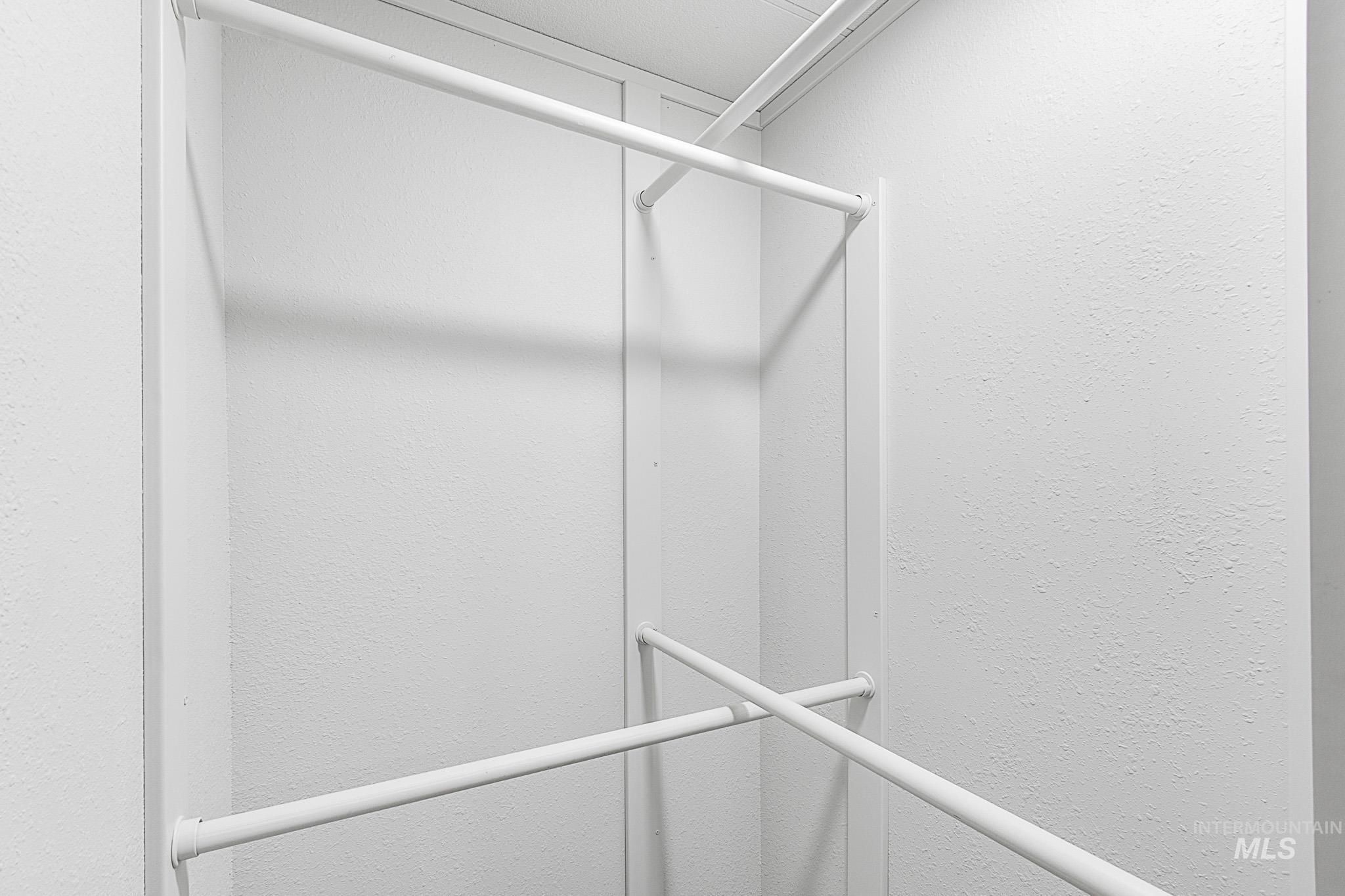 69 S Rose Circle Property Photo 9