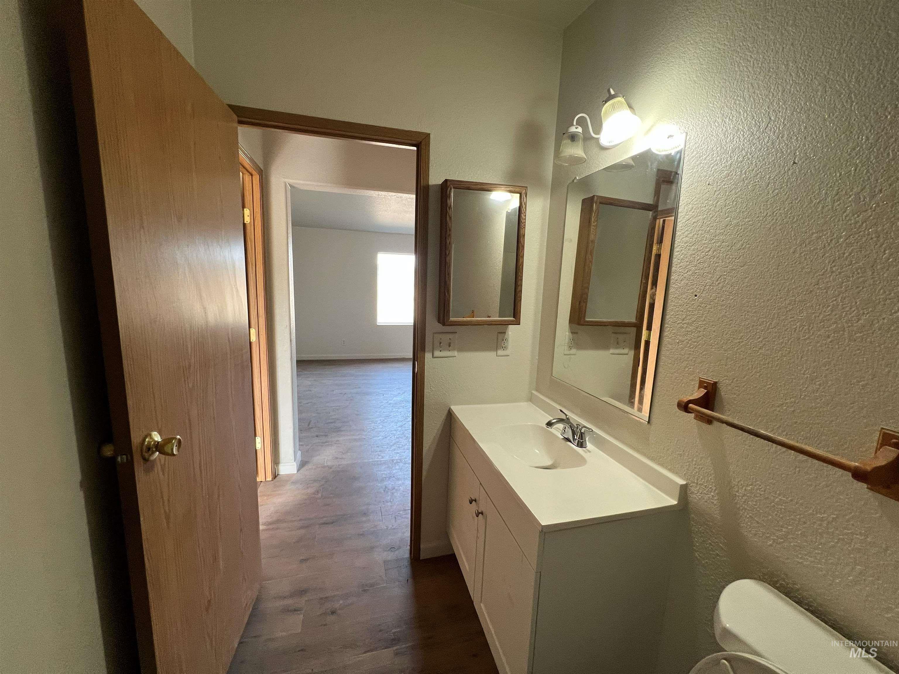 2216 Ben Ross Property Photo 25