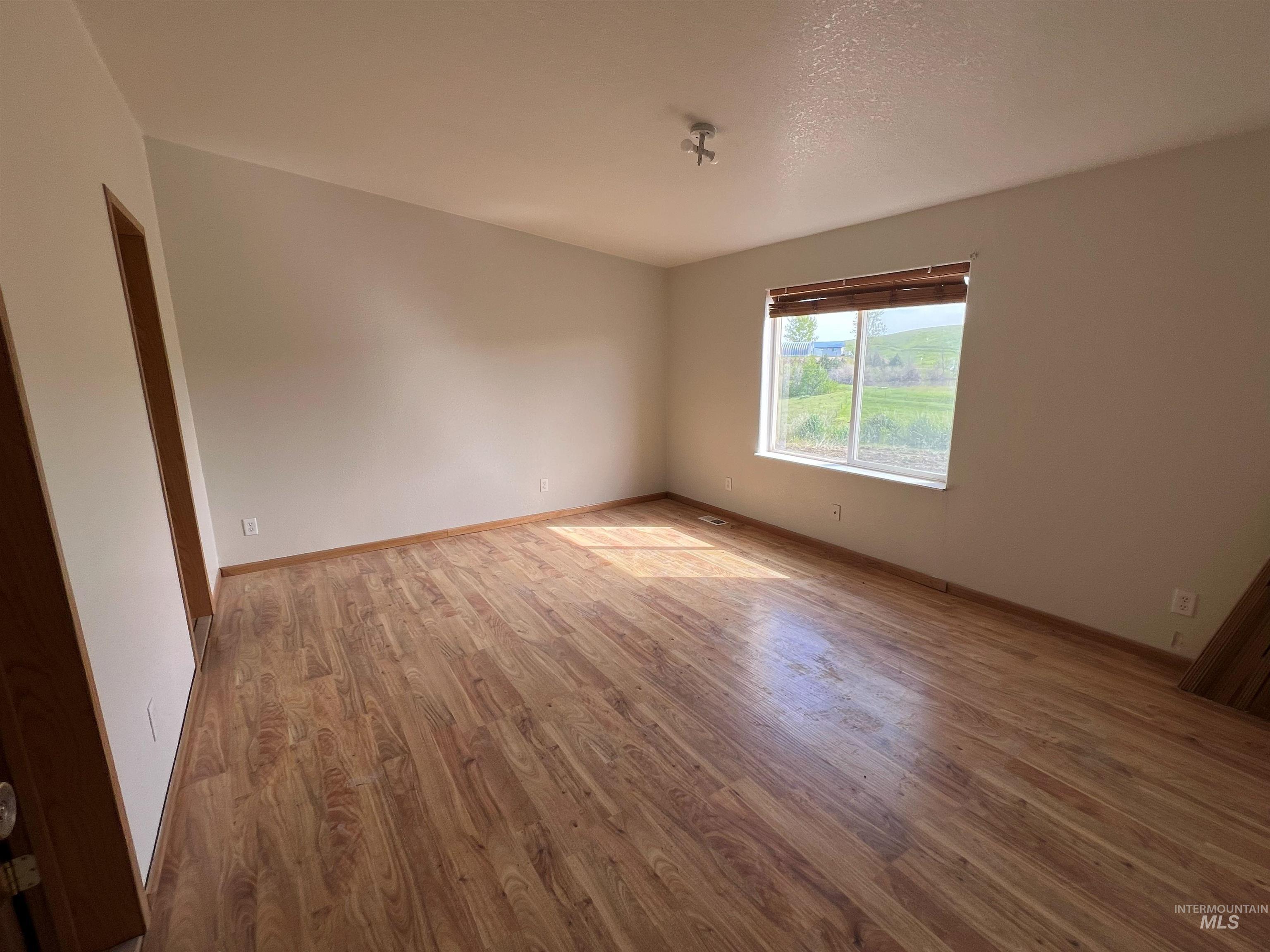2216 Ben Ross Property Photo 26