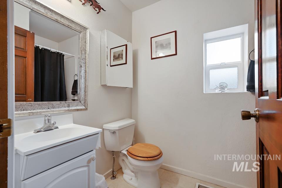 7025 Bluebird Lane Property Photo 35