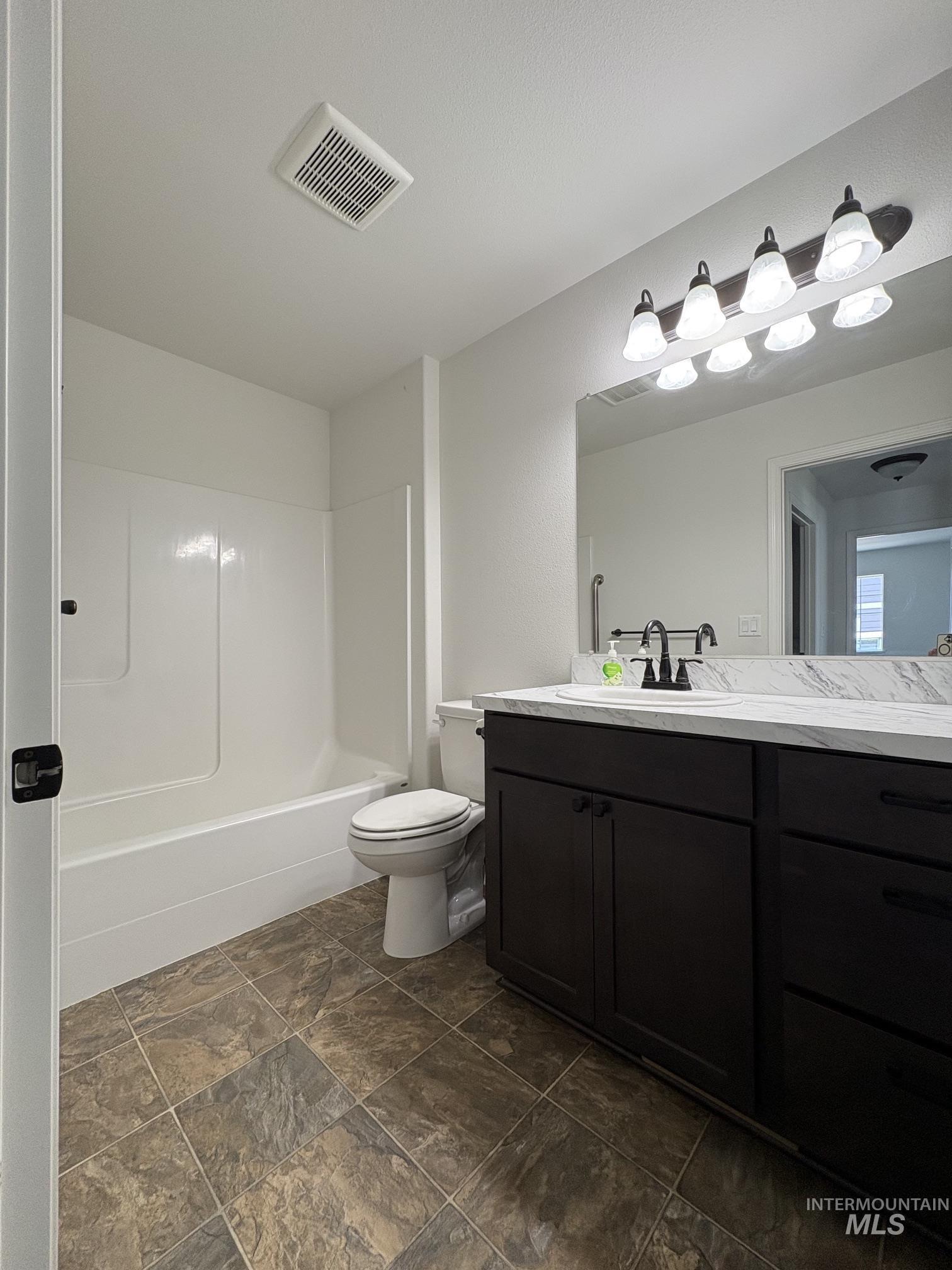 1556 Discovery Drive Property Photo 12