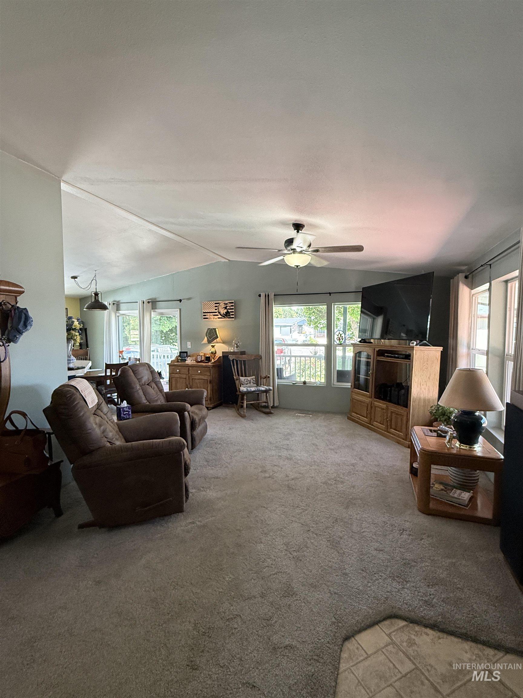 2750 Alden Rd #12 Property Photo 9