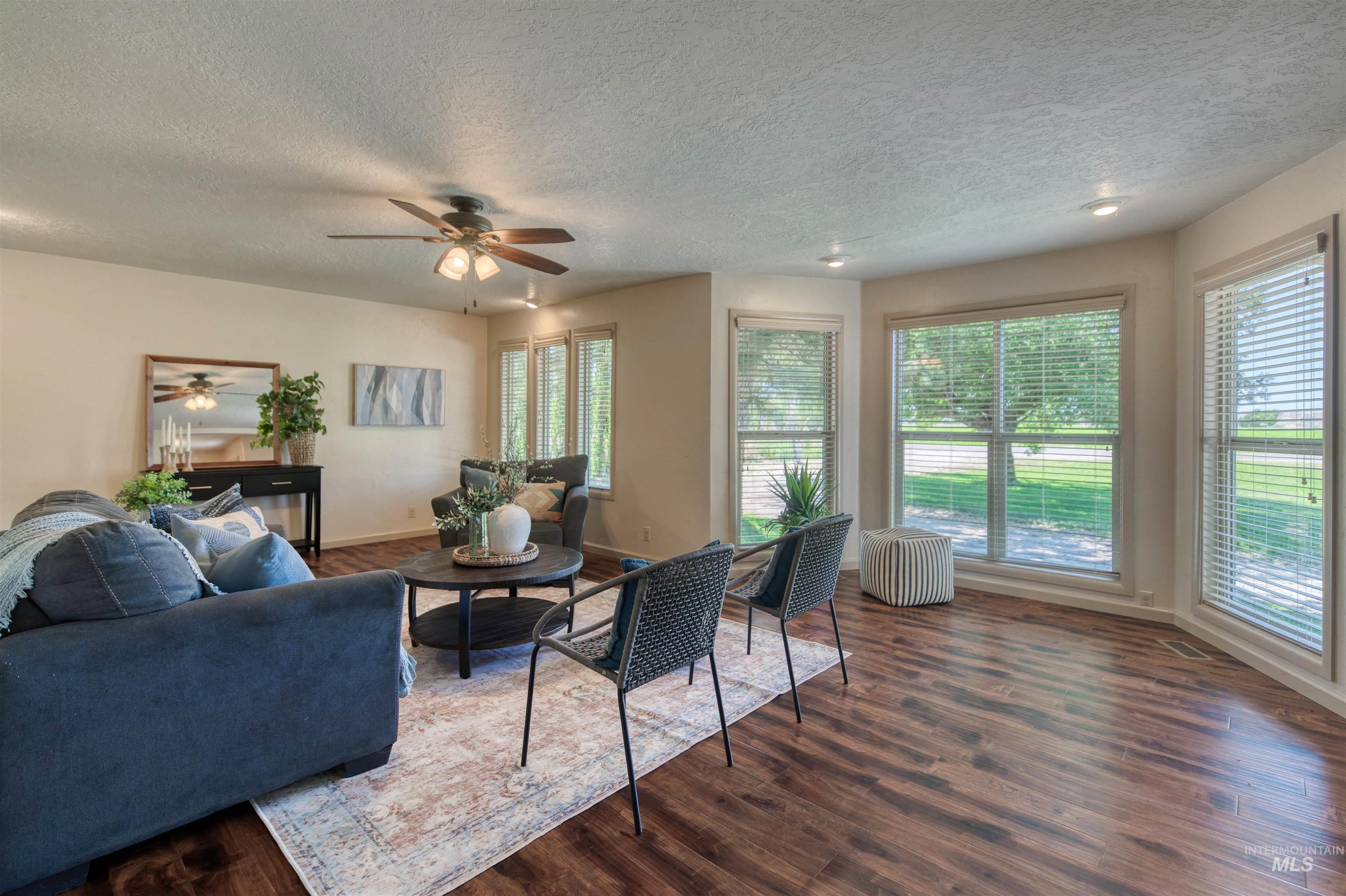 3592 W Idaho Blvd Property Photo 1