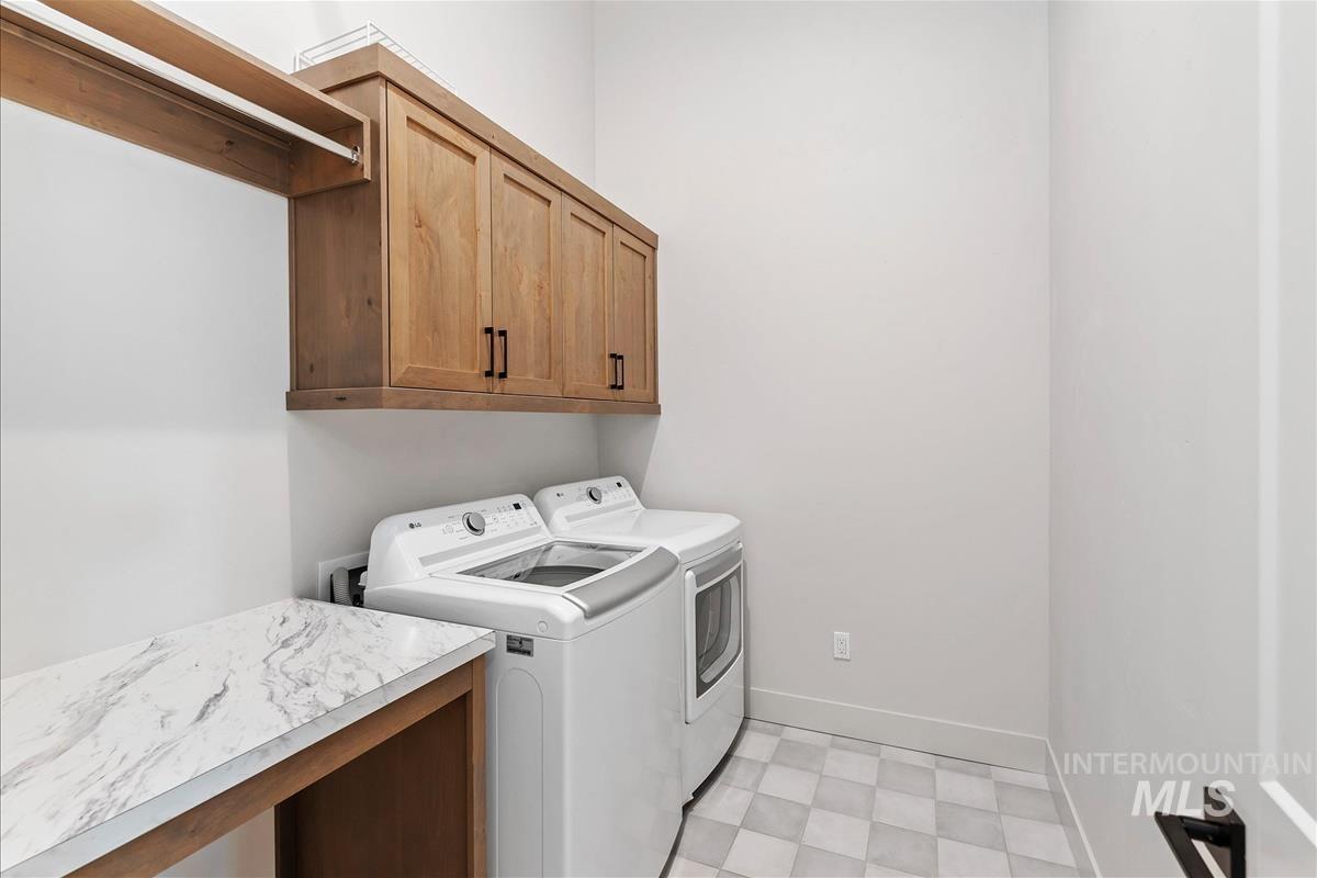 6381 W Tobi Ln Property Photo 5