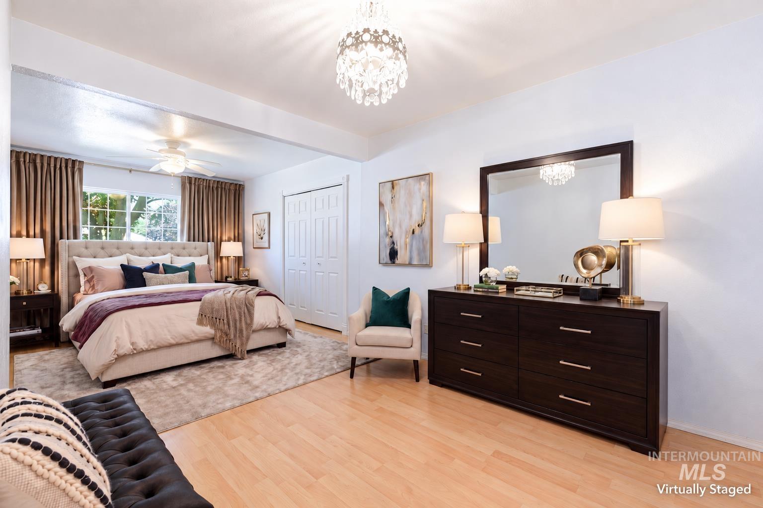 806 W Logan St Property Photo 13