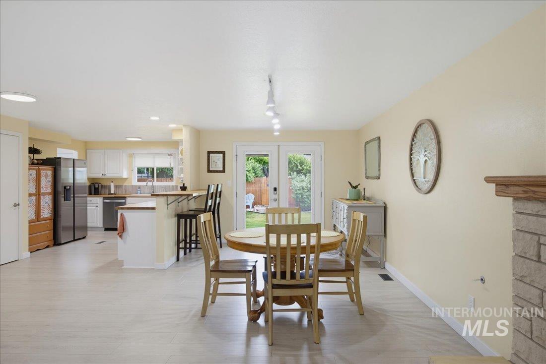 5300 N Warrington Dr. Property Photo 5