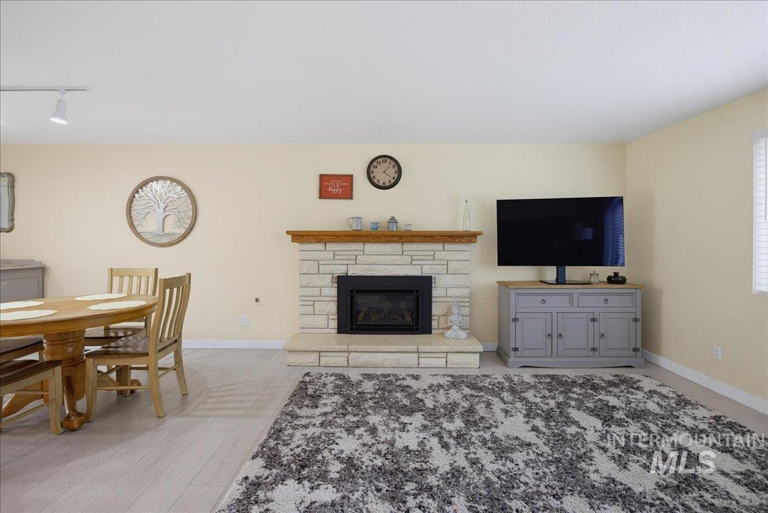 5300 N Warrington Dr. Property Photo 8
