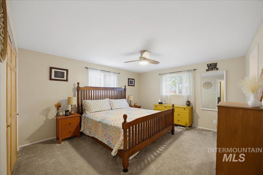 5300 N Warrington Dr. Property Photo 10