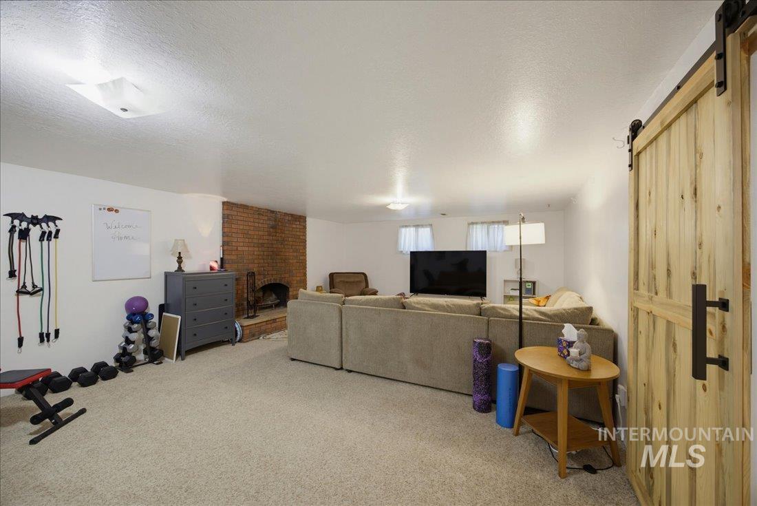 5300 N Warrington Dr. Property Photo 17
