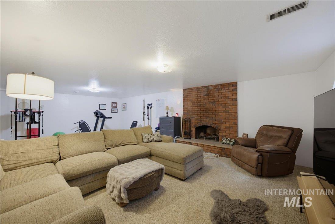 5300 N Warrington Dr. Property Photo 19