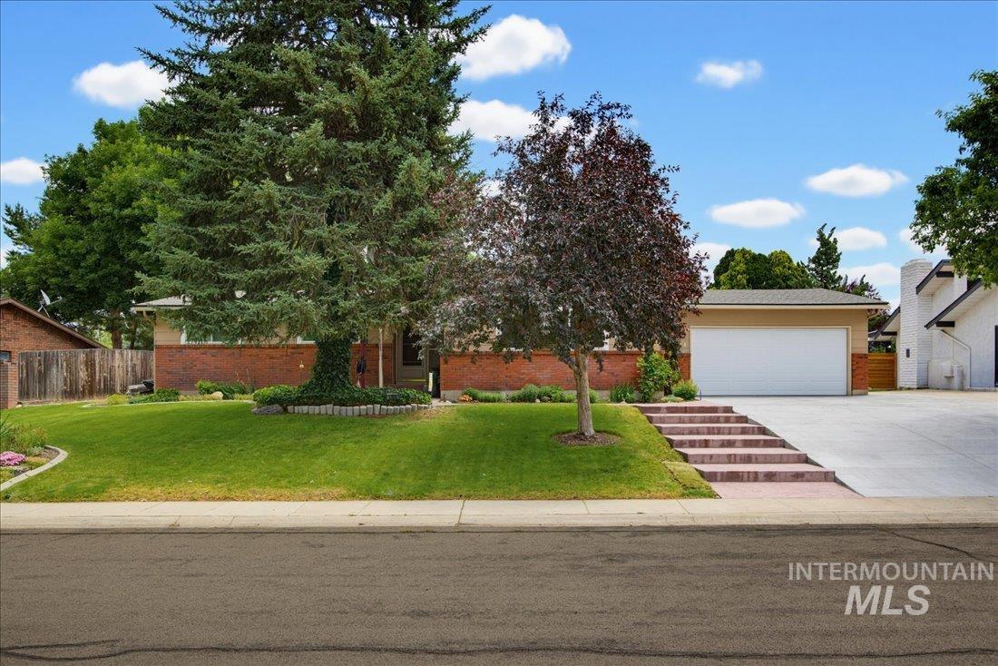 5300 N Warrington Dr. Property Photo 33