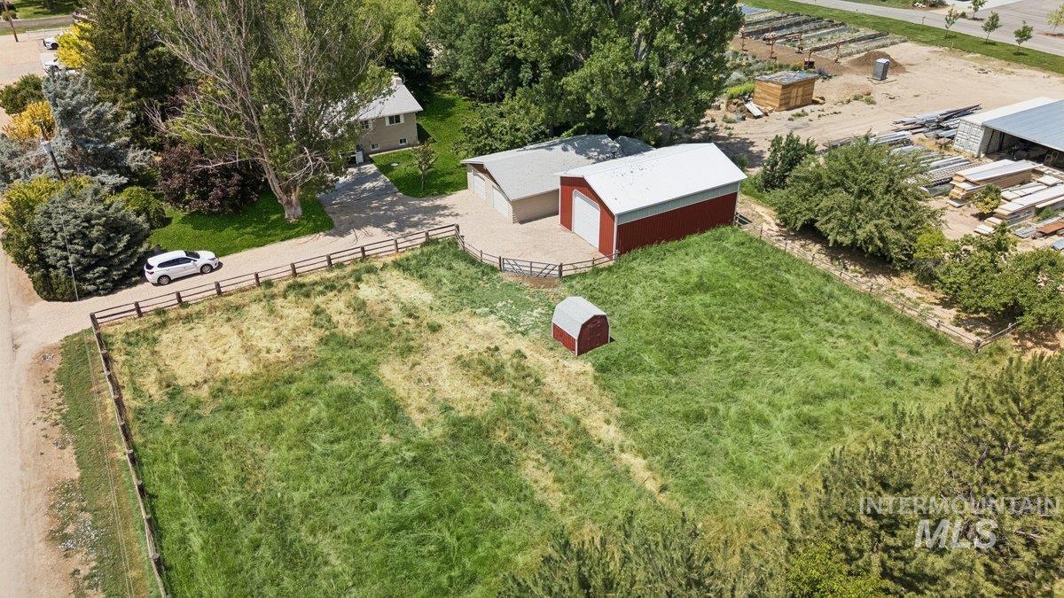 7714 Spring Drive Property Photo 8