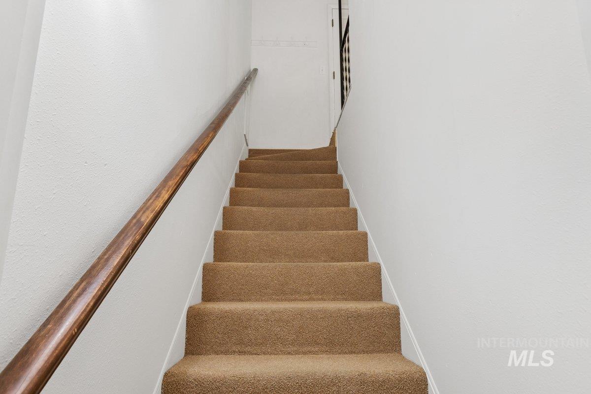 7714 Spring Drive Property Photo 17
