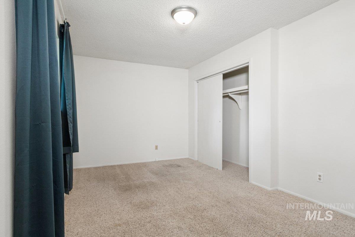 7714 Spring Drive Property Photo 20