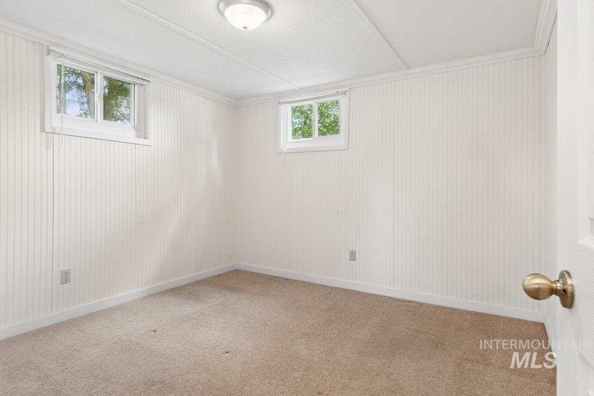 7714 Spring Drive Property Photo 34