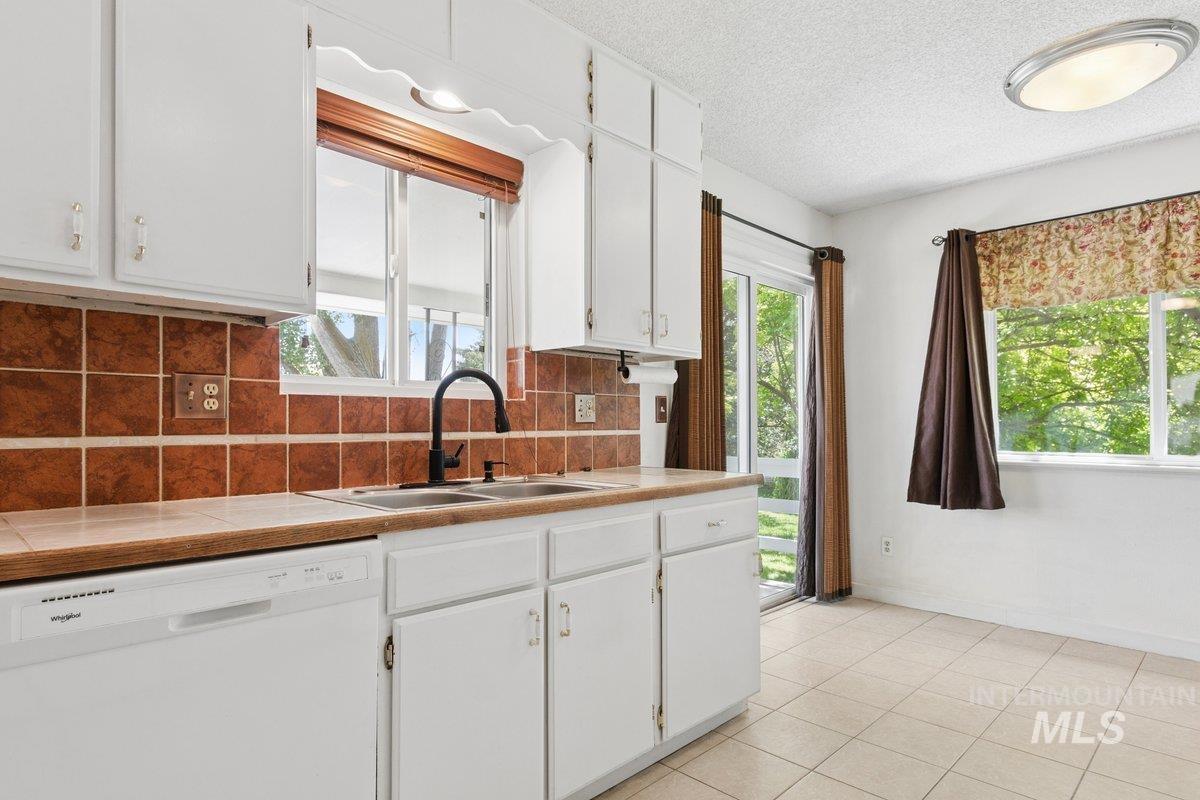 7714 Spring Drive Property Photo 41