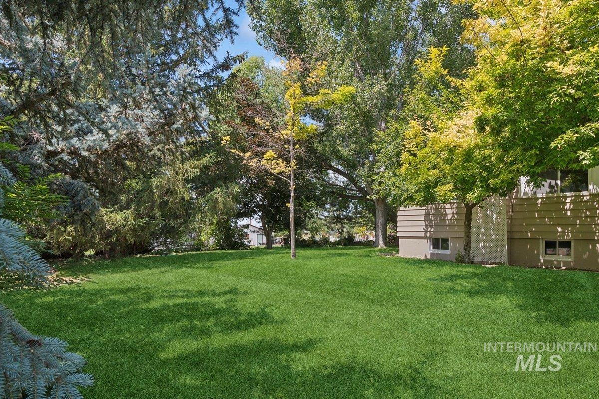 7714 Spring Drive Property Photo 42