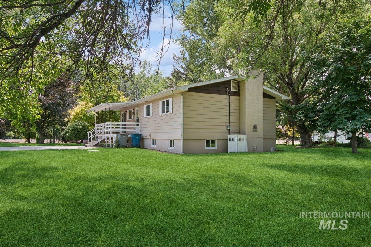 7714 Spring Drive Property Photo 43