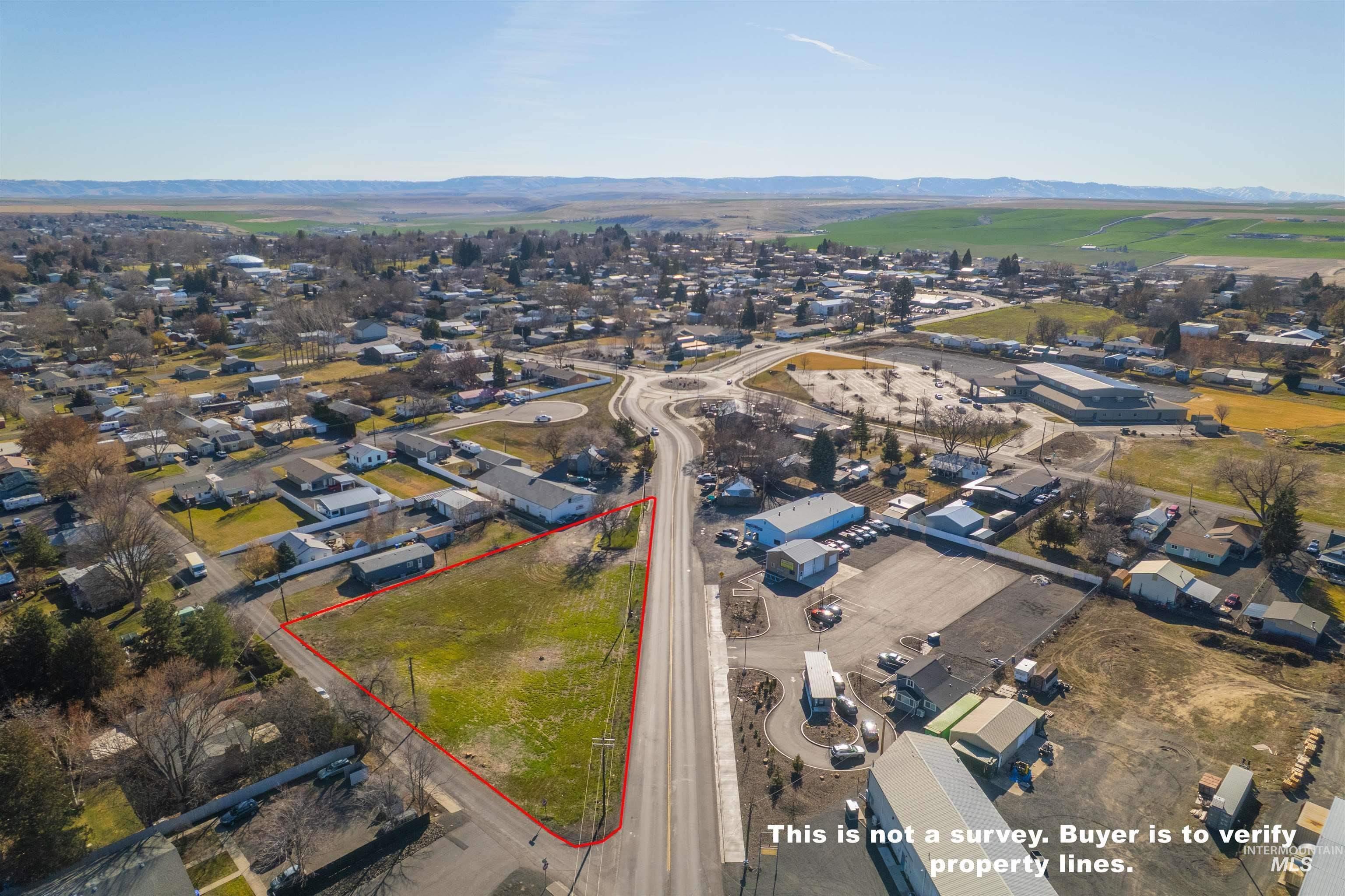 643 Thain Road Property Photo 1