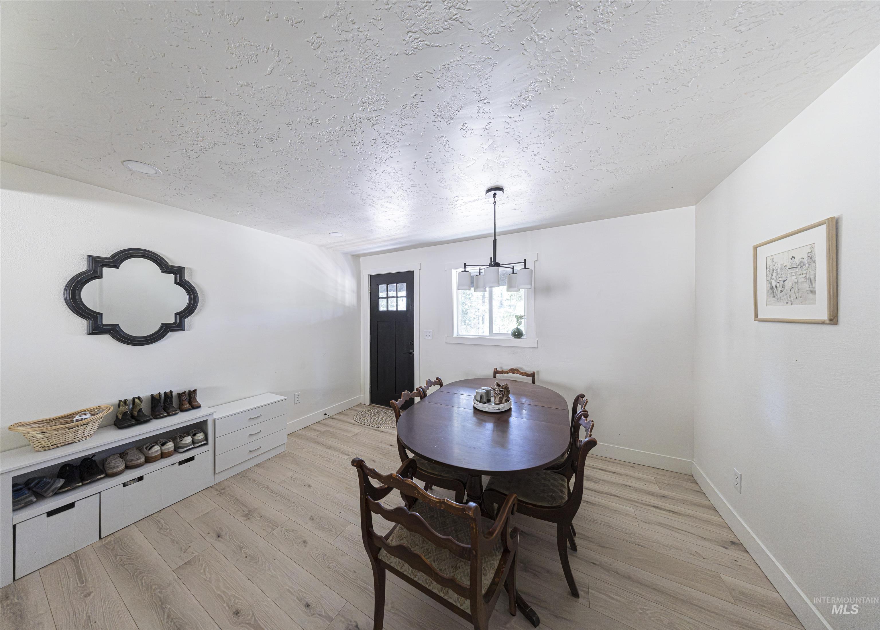 199 Scriver Woods Rd Property Photo 8
