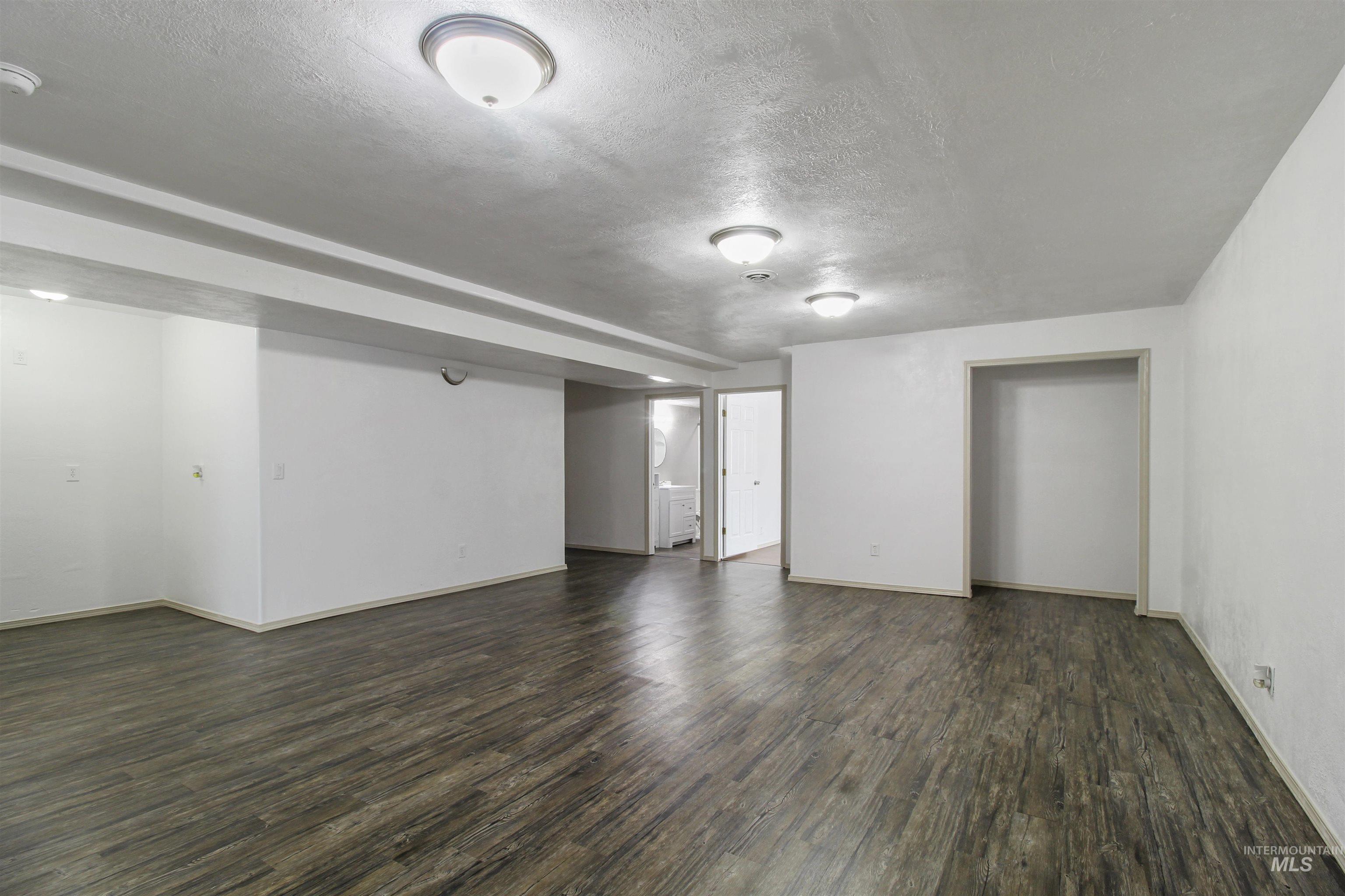 540 S 450 W Property Photo 28