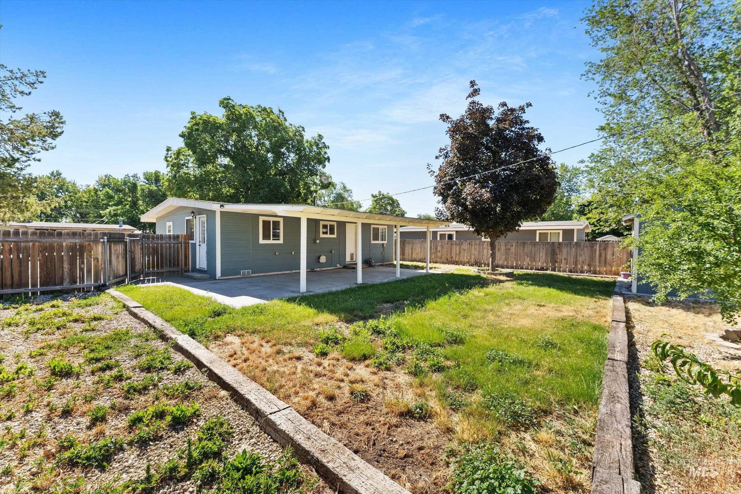 321 N 4th W Property Photo 24