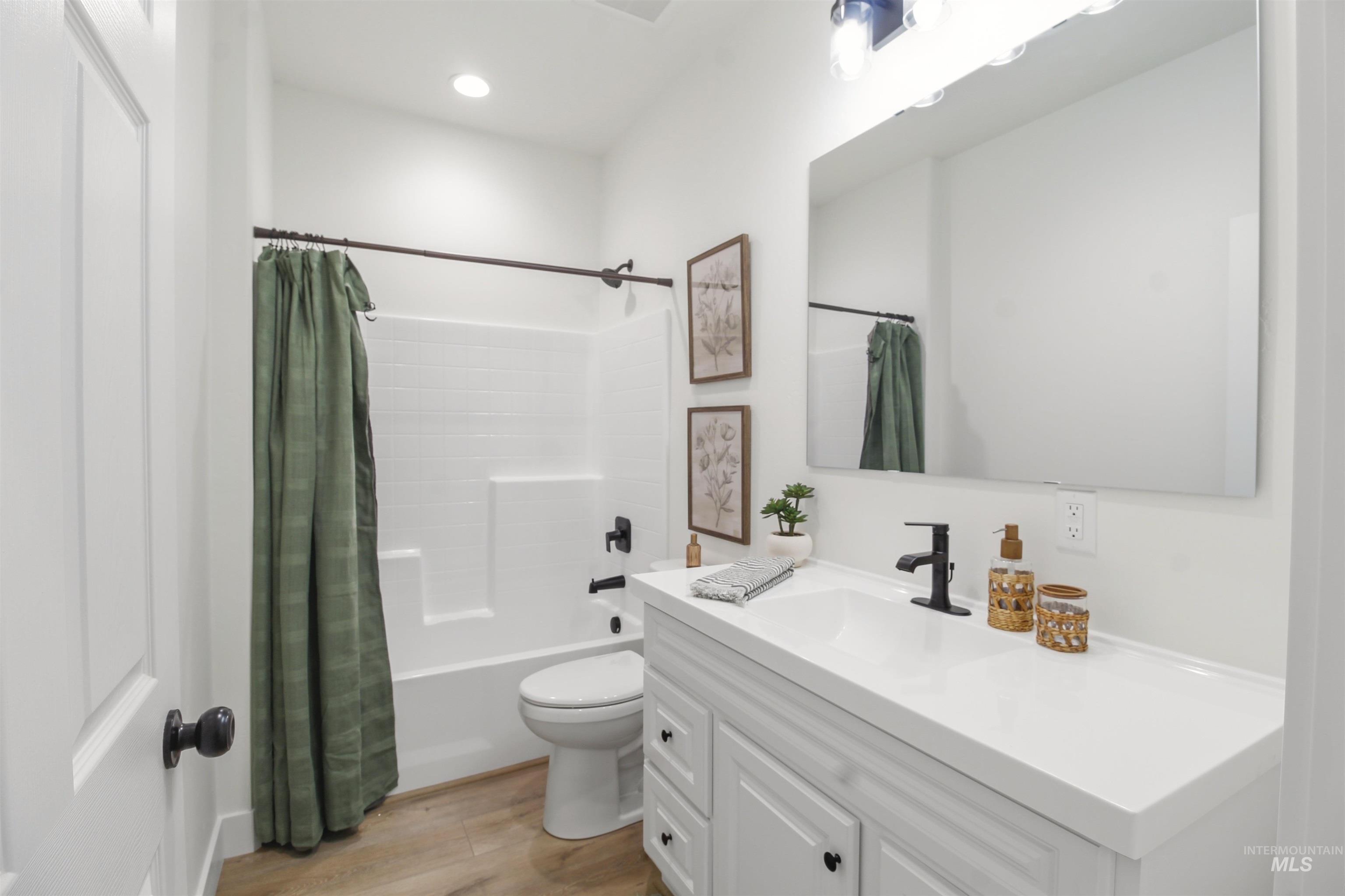 1415 Cardon Ct. Property Photo 22
