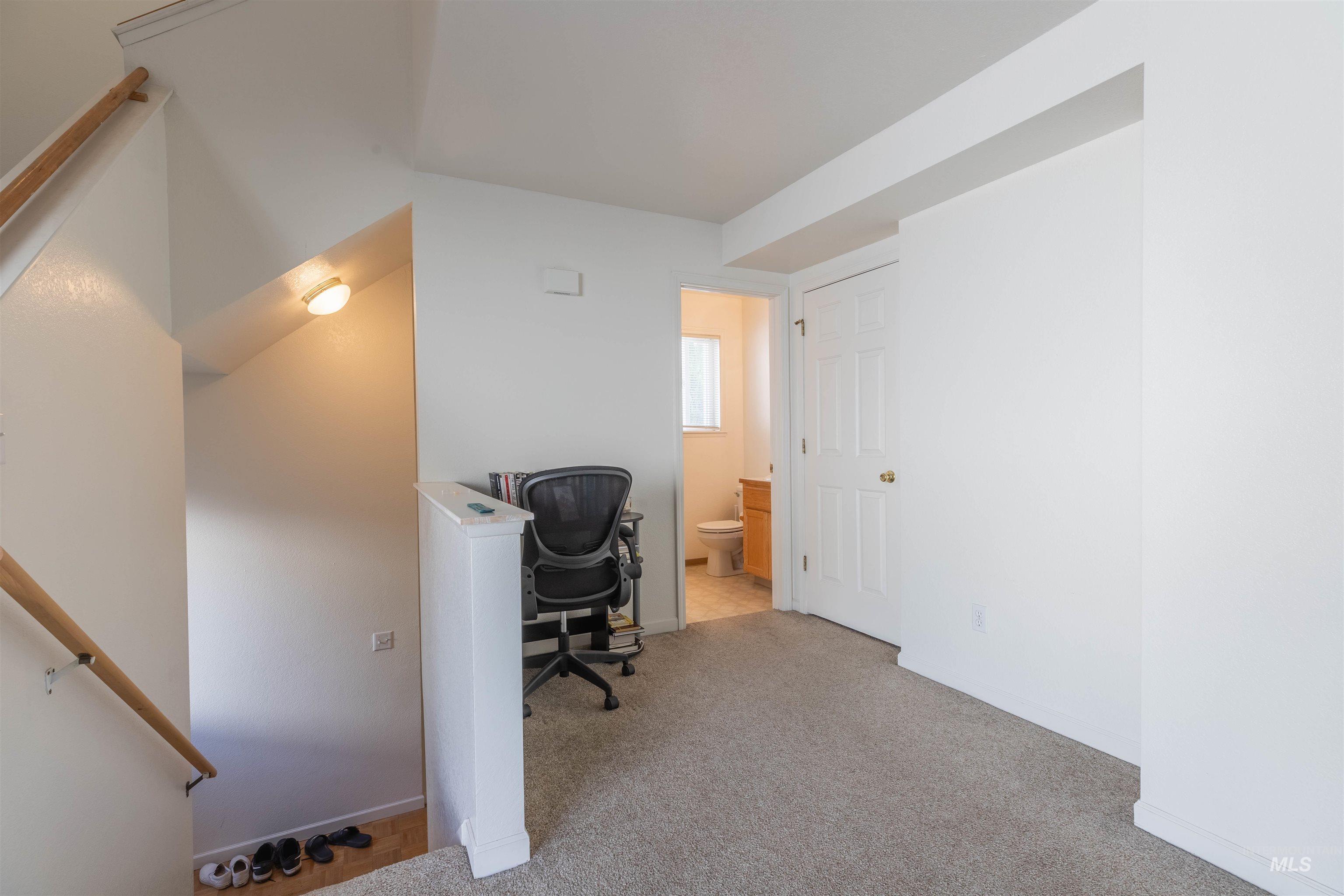 562 Deer Meadow Ct Property Photo 11