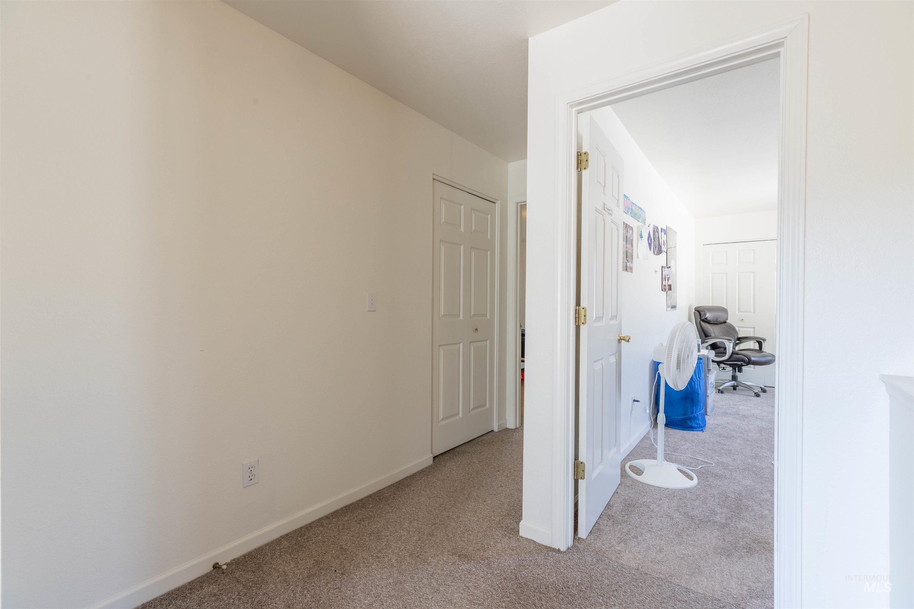 562 Deer Meadow Ct Property Photo 14
