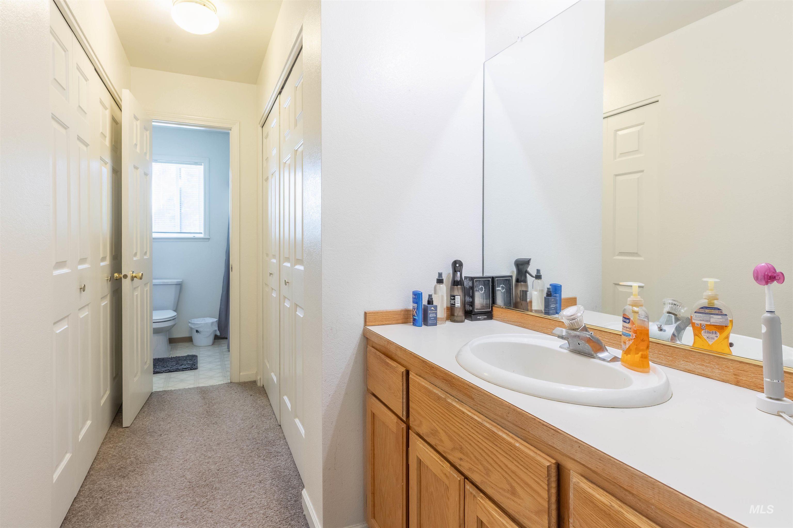 562 Deer Meadow Ct Property Photo 17