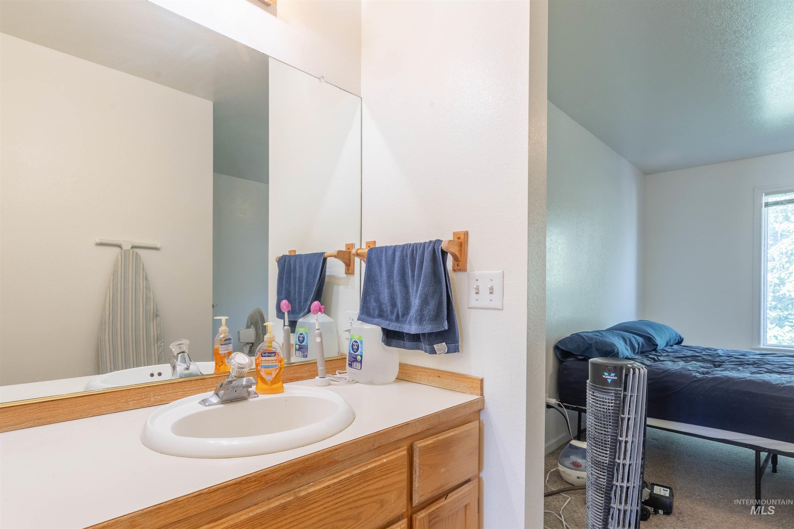 562 Deer Meadow Ct Property Photo 18