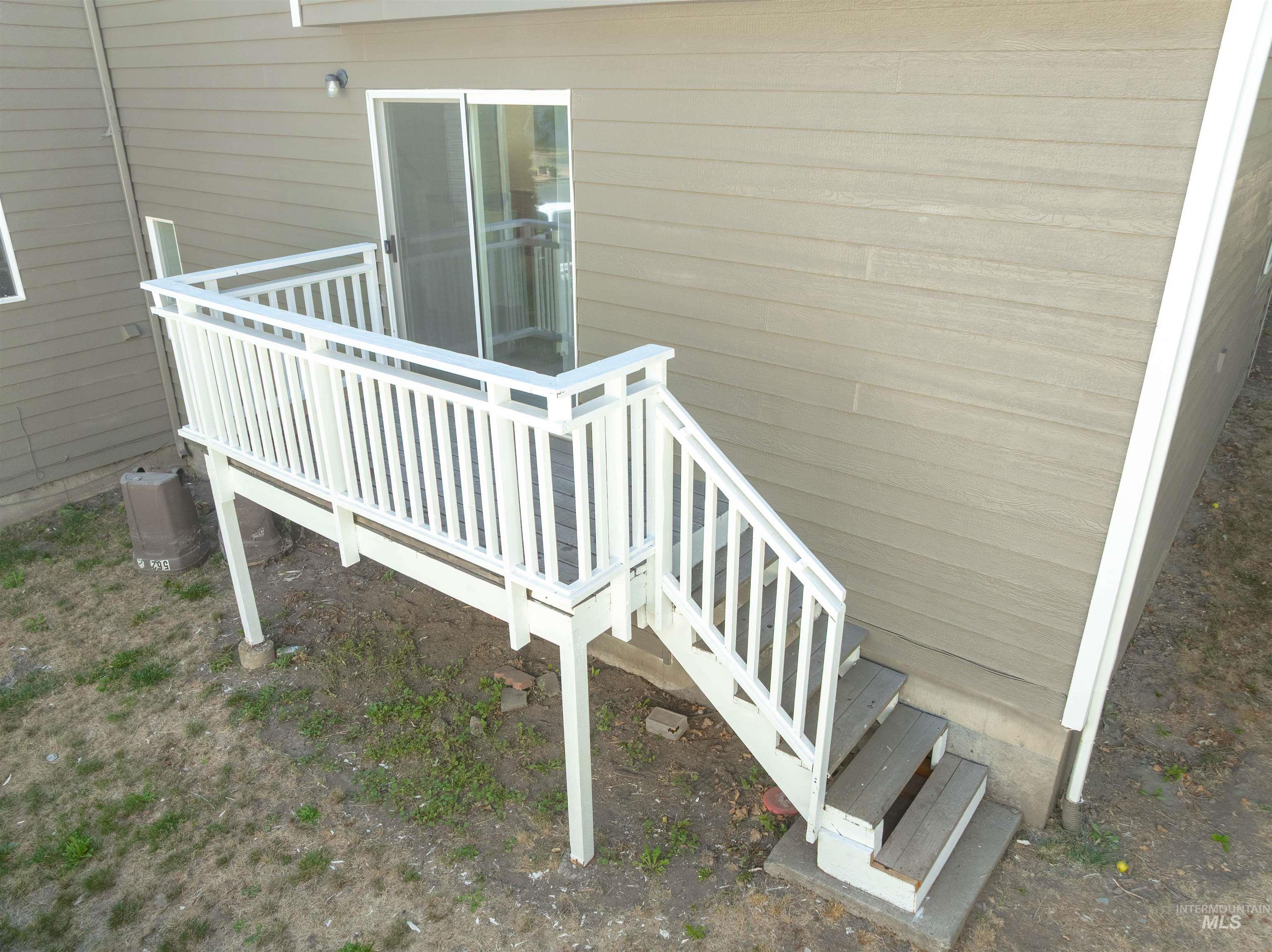 562 Deer Meadow Ct Property Photo 24