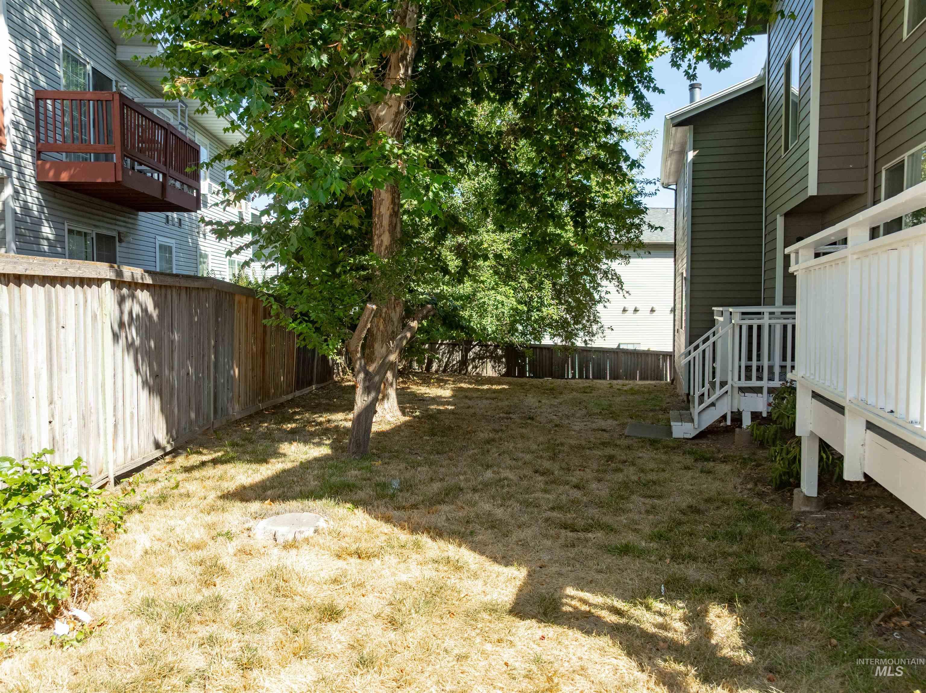 562 Deer Meadow Ct Property Photo 25