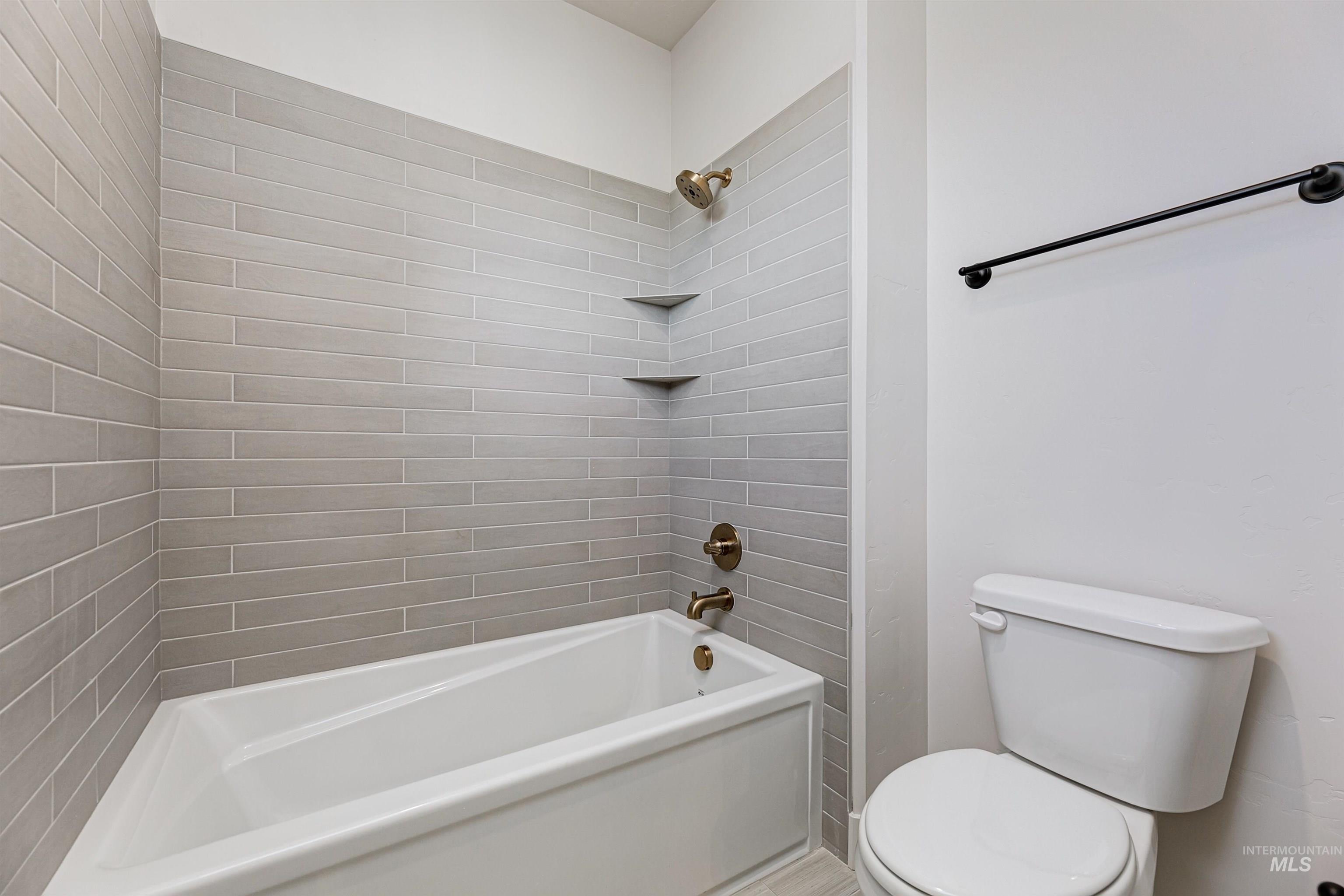 13926 N Ermine Ave Property Photo 26