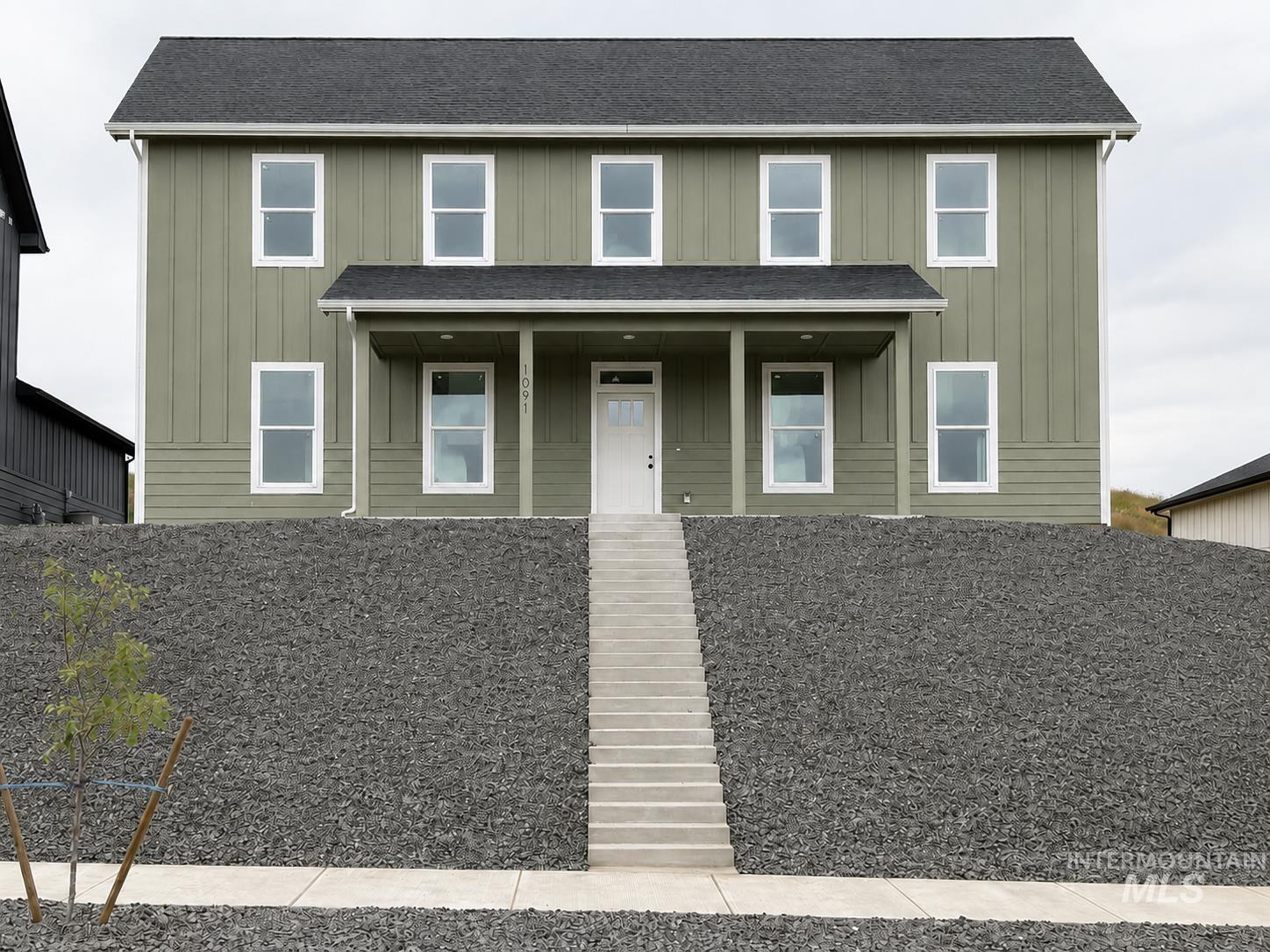 1091 Edington Property Photo 2
