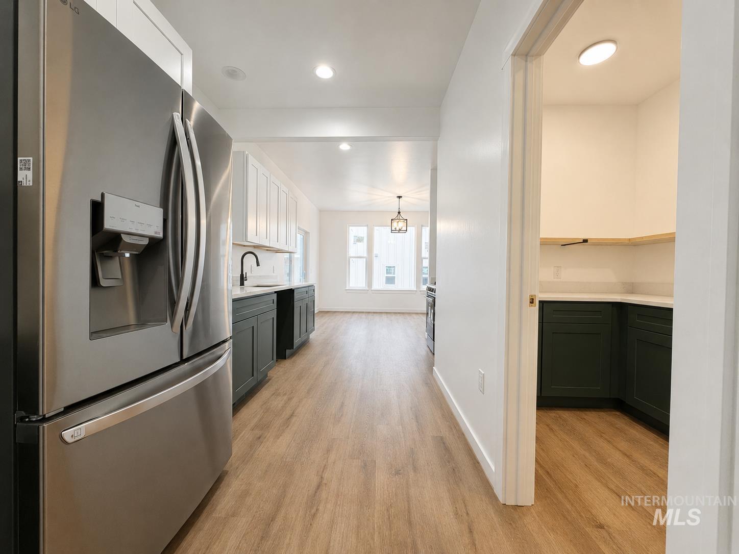 1091 Edington Property Photo 6