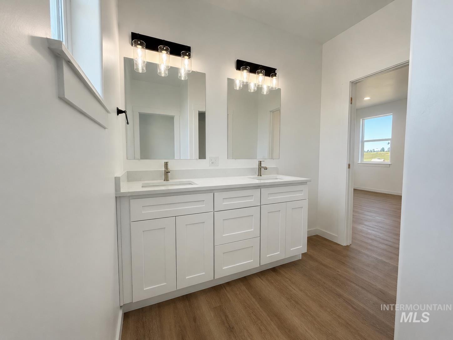 1091 Edington Property Photo 17