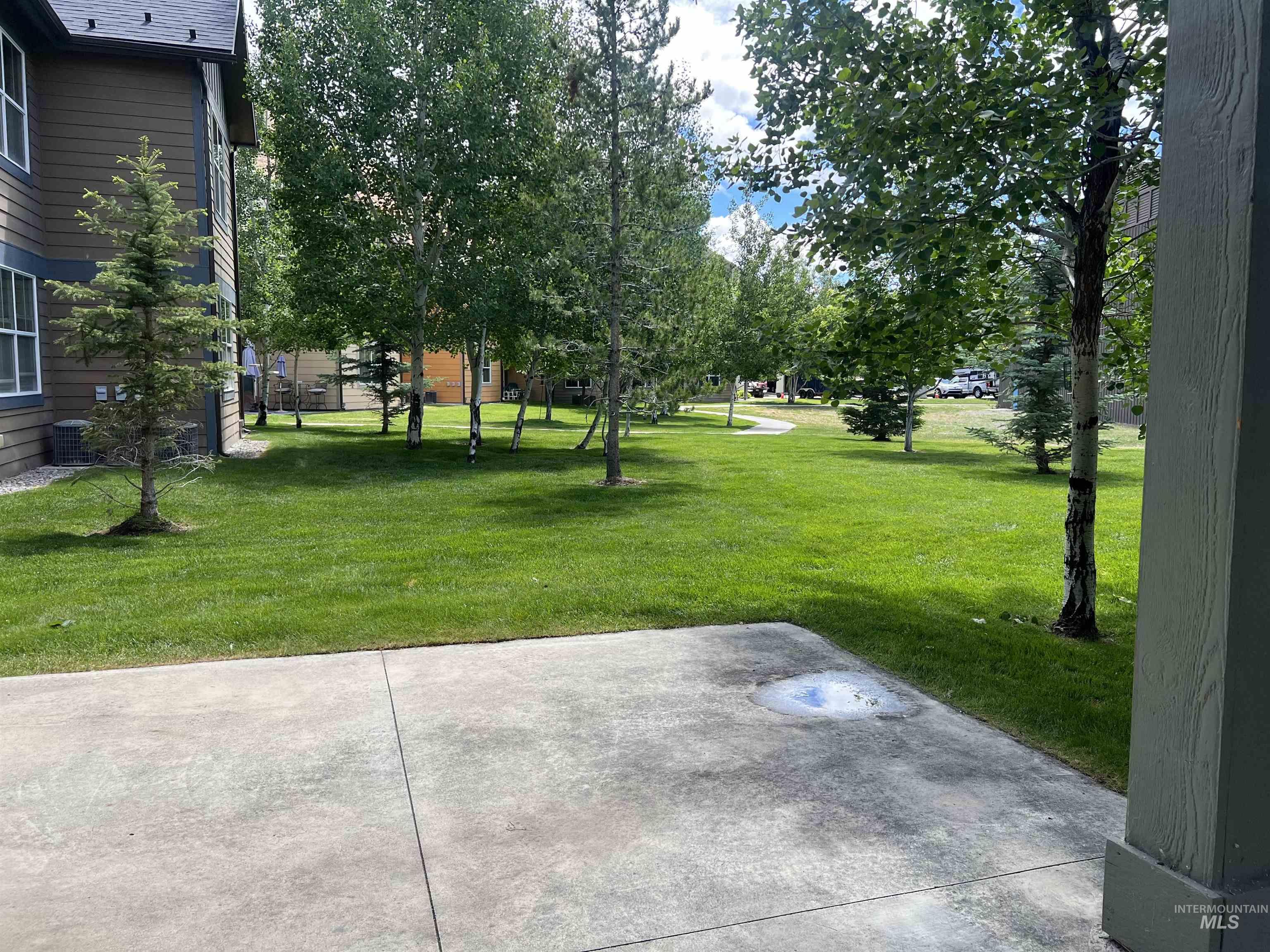 930 White Cloud Lane Property Photo 3