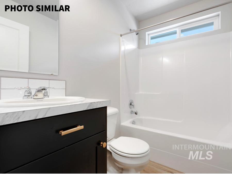 1385 Solstice St Property Photo 6