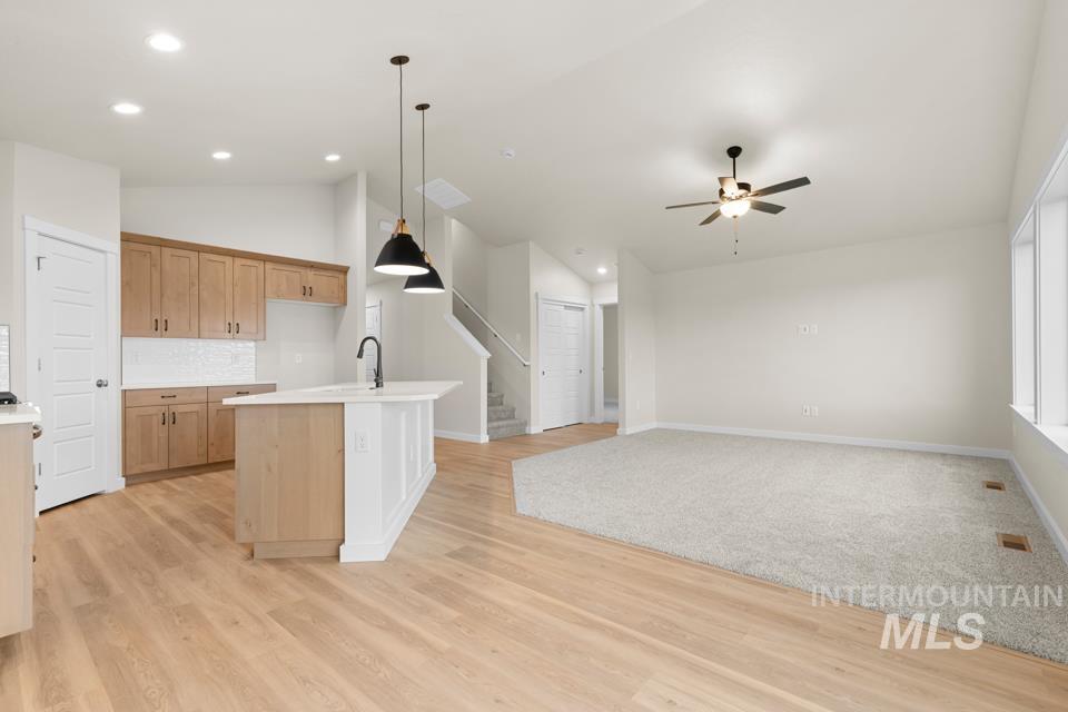 1385 Solstice St Property Photo 7